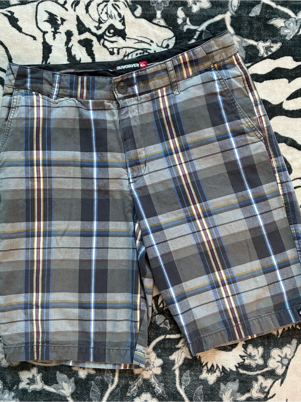 010 - VINTAGE 00s QUICKSILVER SURFING SKATE Y2K PLAID SHORTS